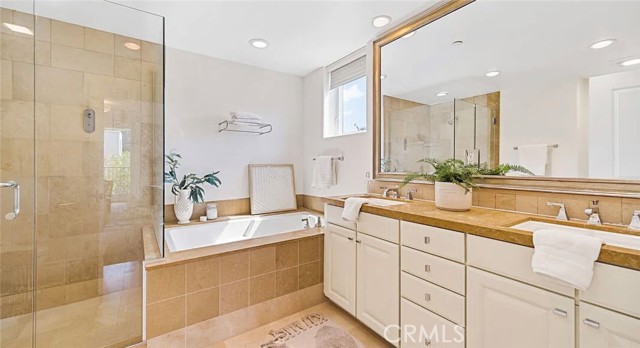 Detail Gallery Image 25 of 33 For 12050 Guerin St #303,  Studio City,  CA 91604 - 3 Beds | 2/1 Baths