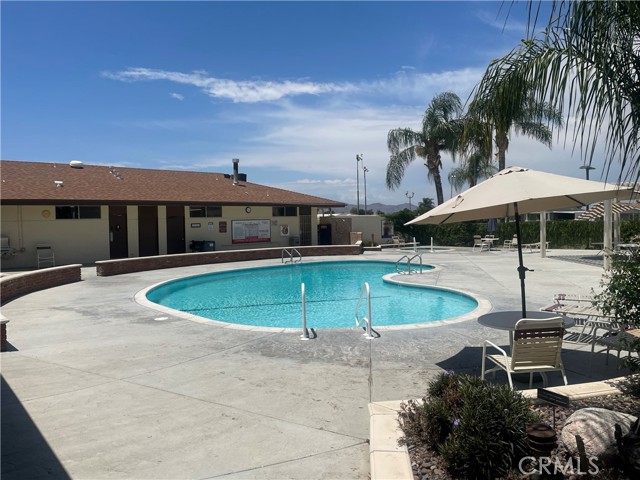 Detail Gallery Image 5 of 7 For 281 Camino Del Sol, Hemet,  CA 92543 - 2 Beds | 1 Baths