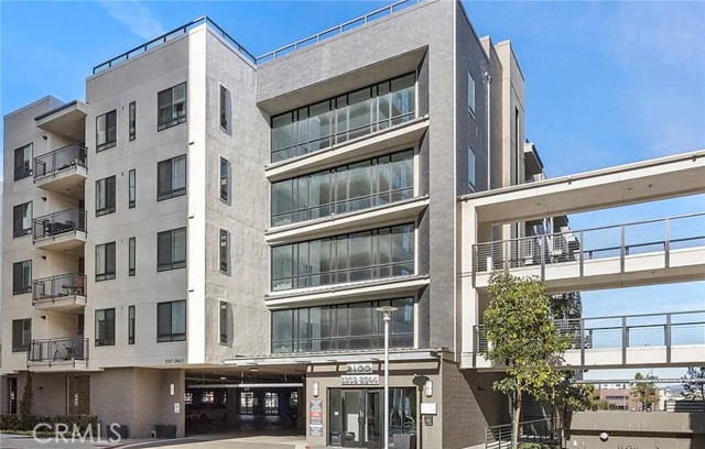 Front Image Thumbnail for CROC26046024