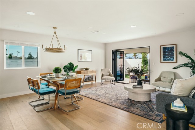 16502 Potter Circle, Huntington Beach CA: https://media.crmls.org/medias/df7c3b02-2117-41c3-85cb-55d66d1b6f39.jpg