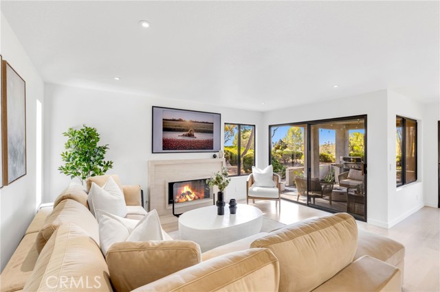 Front Image Thumbnail for CROC26063928