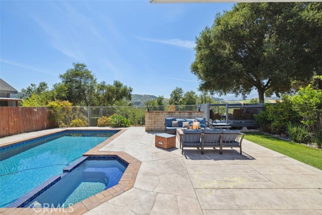 311 Prospect Street, Oak View CA: https://media.crmls.org/medias/df7d4e0d-f243-4587-8440-db6d8441eef5.jpg