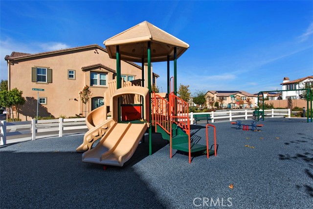 Detail Gallery Image 28 of 31 For 43002 Calle Cristal #35,  Temecula,  CA 92592 - 3 Beds | 2/1 Baths
