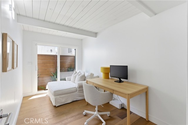 Detail Gallery Image 24 of 36 For 258 Walnut, Newport Beach,  CA 92663 - 3 Beds | 2 Baths