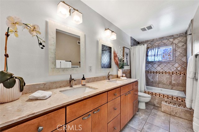 Detail Gallery Image 26 of 33 For 2825 E Jackson, Orange,  CA 92867 - 4 Beds | 2 Baths