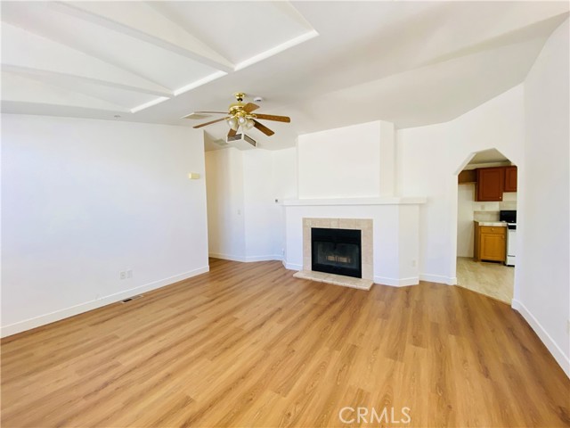56476 Desert Gold Drive, Yucca Valley CA: https://media.crmls.org/medias/df7f4be0-8c78-4b4d-9e7f-b346de54e92b.jpg
