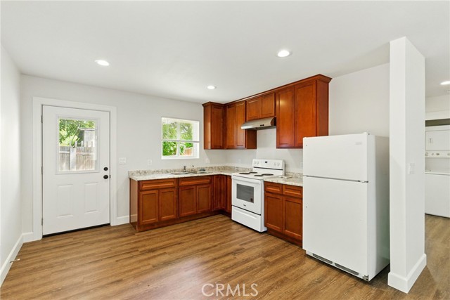 4041 57TH STREET, Sacramento CA: https://media.crmls.org/medias/df7f919b-768f-4960-a125-e4abce76be50.jpg
