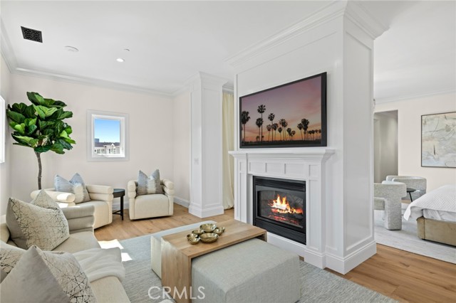 Detail Gallery Image 34 of 55 For 2307 Arbutus St, Newport Beach,  CA 92660 - 6 Beds | 6/1 Baths