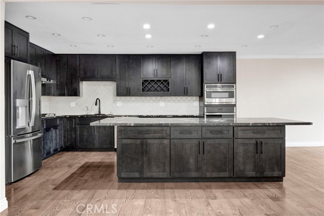 Detail Gallery Image 11 of 43 For 69 Penhill Ct, Glendale,  CA 91206 - 3 Beds | 3 Baths