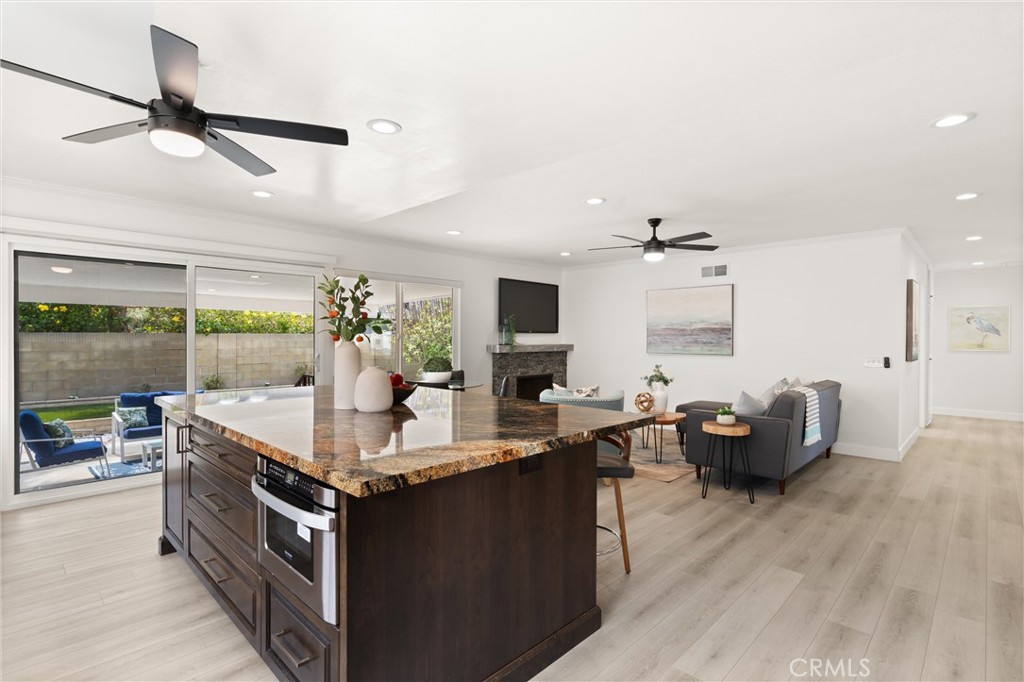 Df817226 1e99 440b 8449 B693352c7b16