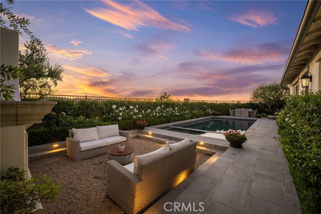 3 Stockmen Road, Ladera Ranch CA: https://media.crmls.org/medias/df81a12d-c46c-4edd-b7ad-7786e8394586.jpg