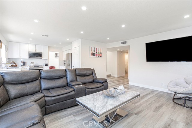 83960 Hopi Avenue, Indio CA: https://media.crmls.org/medias/df82027b-3e25-4f19-8aa0-5253b6017e5e.jpg