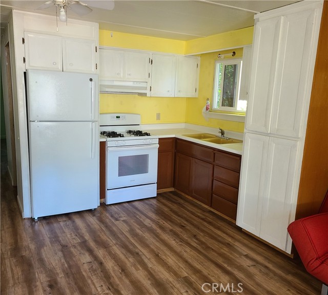3630 Country Club Drive, Lucerne CA: https://media.crmls.org/medias/df847bc6-30f0-4161-bdd5-1147cfe0eed8.jpg