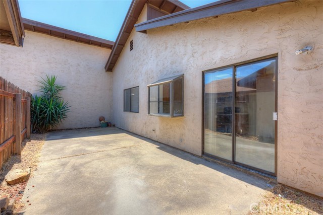 90 Segura Drive, Oroville CA: https://media.crmls.org/medias/df855dcc-49d3-4def-bd60-74904ce0b407.jpg