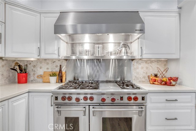 20300 Delita Drive, Woodland Hills CA: https://media.crmls.org/medias/df85bc88-c29c-4083-abf9-d4fd7359ffd2.jpg