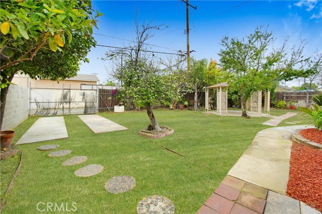 Detail Gallery Image 24 of 25 For 1063 E Kingsley Ave, Pomona,  CA 91767 - 3 Beds | 2 Baths