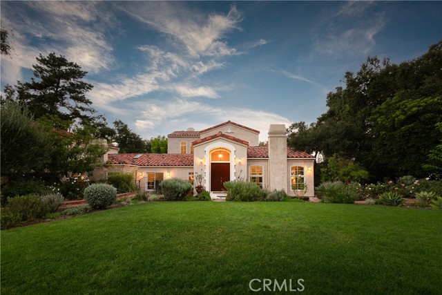 Detail Gallery Image 1 of 37 For 21149 Entrada Rd, Topanga,  CA 90290 - 6 Beds | 3/2 Baths