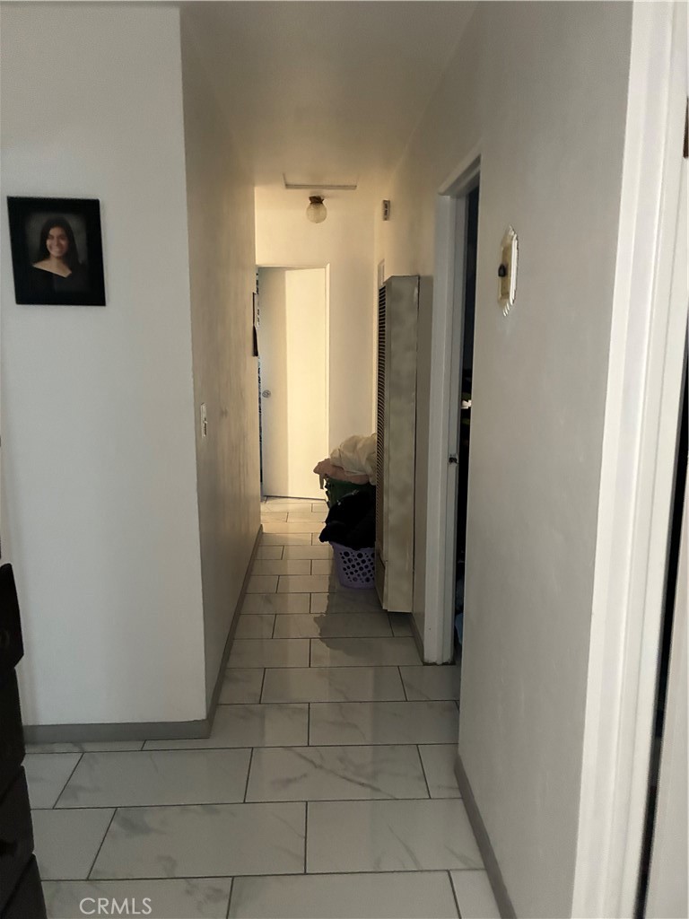 https://media.crmls.org/medias/df8748f0-4b50-4b1c-aaab-e54acb1cbaa6.jpg?preset=X-Large