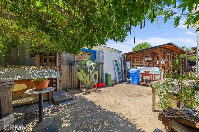 1097 N State Street, Hemet CA: https://media.crmls.org/medias/df878300-986e-4f22-9b7f-a92739f42c2d.jpg