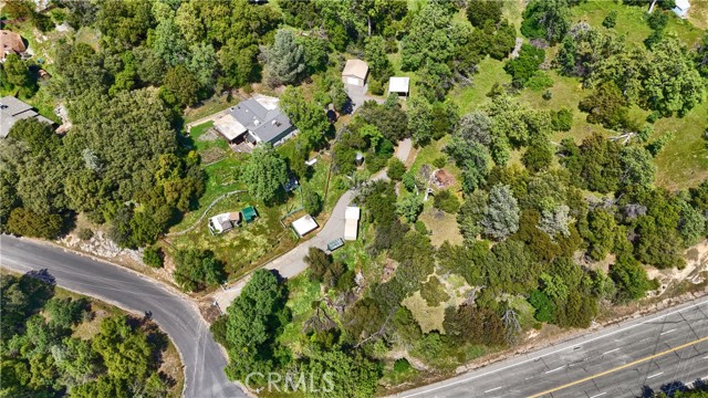 Detail Gallery Image 5 of 54 For 42275 Buckeye Rd, Oakhurst,  CA 93644 - 4 Beds | 2/1 Baths