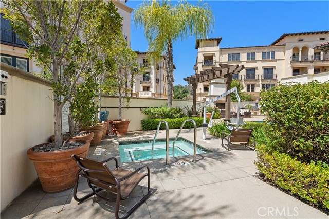 Detail Gallery Image 28 of 29 For 23500 Park Sorrento #D42,  Calabasas,  CA 91302 - 2 Beds | 2/1 Baths