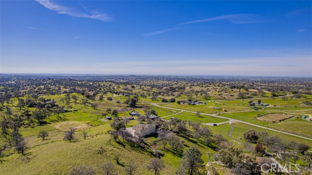 Detail Gallery Image 3 of 60 For 33099 Road 800, Raymond,  CA 93653 - 5 Beds | 3 Baths