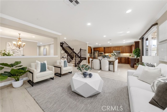 Detail Gallery Image 9 of 33 For 3 Cedarwood Ct, Lake Forest,  CA 92630 - 5 Beds | 4 Baths