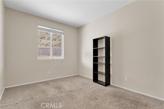 Detail Gallery Image 14 of 29 For 15563 Keokuk Way, Victorville,  CA 92395 - 3 Beds | 2 Baths