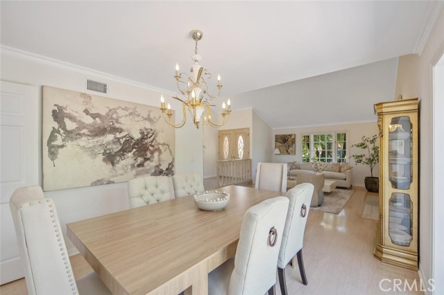 2039 Channelford Road, Westlake Village CA: https://media.crmls.org/medias/df898f77-5e86-4c1c-8816-8cd4959b6f5d.jpg