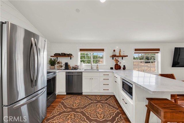 42970 Grace Lane, Murrieta CA: https://media.crmls.org/medias/df89d491-6653-4e9e-ac50-6a42b46b0ade.jpg