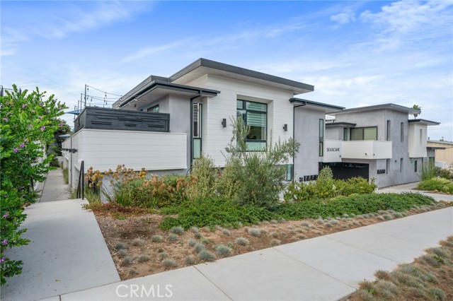 Front Image Thumbnail for CRSB25232371