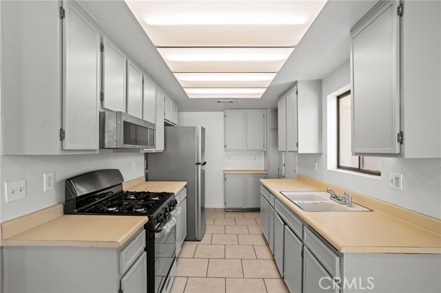 Detail Gallery Image 12 of 30 For 28275 Los Cielos Rd, Menifee,  CA 92586 - 2 Beds | 2 Baths