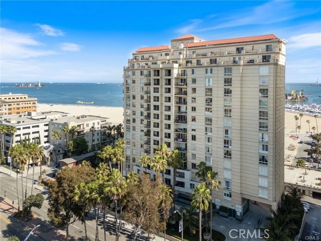 850 E Ocean Boulevard, Long Beach CA: https://media.crmls.org/medias/df8aa617-9529-4bd7-ab6e-bb3534f79135.jpg