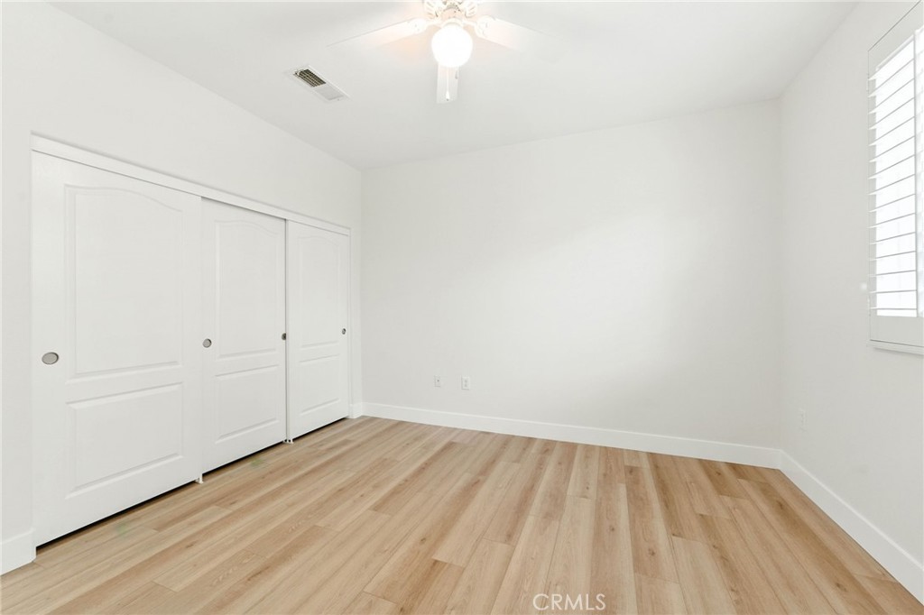 https://media.crmls.org/medias/df8aad13-ca63-4a5c-a7a2-2db8cea27cc4.jpg?preset=X-Large