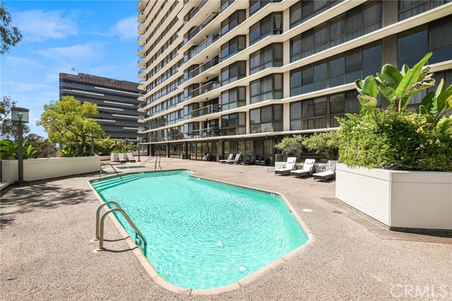 Detail Gallery Image 59 of 66 For 222 Monterey Rd #1203,  Glendale,  CA 91206 - 2 Beds | 2 Baths