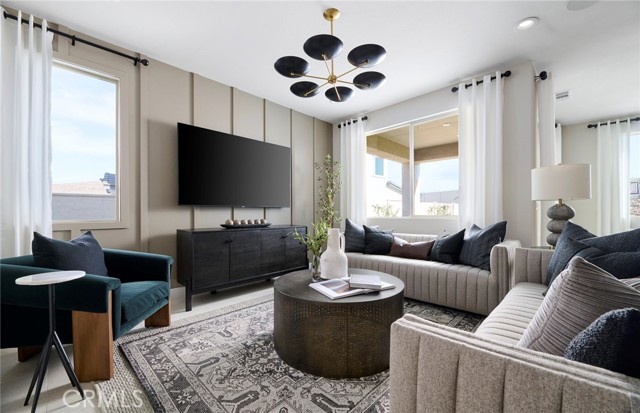 Detail Gallery Image 6 of 17 For 4264 Ladrillo St, Lake Elsinore,  CA 92530 - 5 Beds | 2/1 Baths