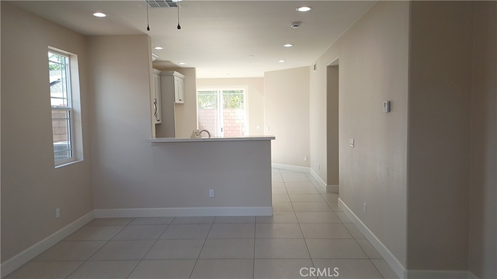 MLS #IV25091472 img 1