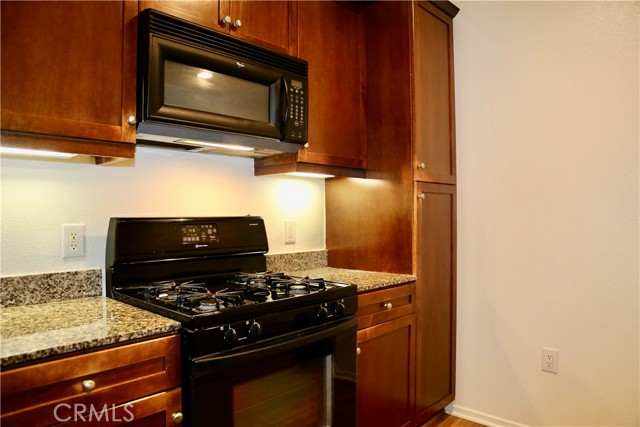 Detail Gallery Image 2 of 16 For 1358 Scholarship, Irvine,  CA 92612 - 1 Beds | 1 Baths