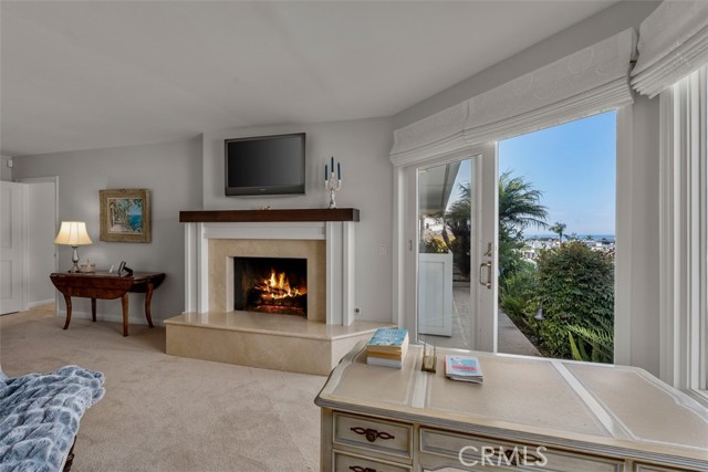 Detail Gallery Image 17 of 31 For 4501 Roxbury Rd, Corona Del Mar,  CA 92625 - 3 Beds | 3/1 Baths