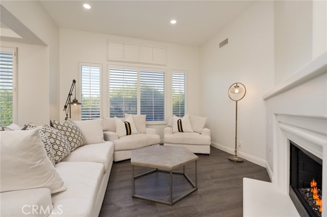 3120 Tara, Costa Mesa CA: https://media.crmls.org/medias/df8e690d-9643-48fb-894e-de0fe3aacf18.jpg