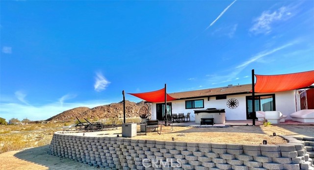 Detail Gallery Image 3 of 58 For 61910 Sunburst, Joshua Tree,  CA 92252 - 2 Beds | 1 Baths