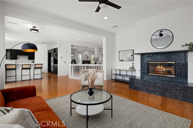 Df8ee1c5 815d 4615 A73d Ce4ee90b4e5a