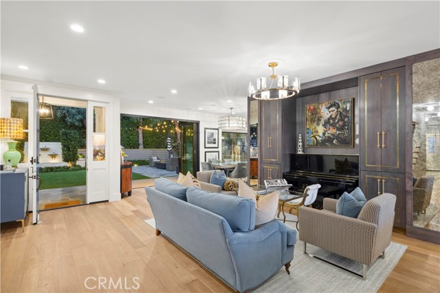 807 Aleppo Street, Newport Beach CA: https://media.crmls.org/medias/df8fd229-2faa-4127-b3ae-cddaa4f6c02e.jpg