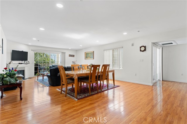 530 W Stocker Street, Glendale CA: https://media.crmls.org/medias/df900368-e508-475b-bb16-dfd35f3e7924.jpg