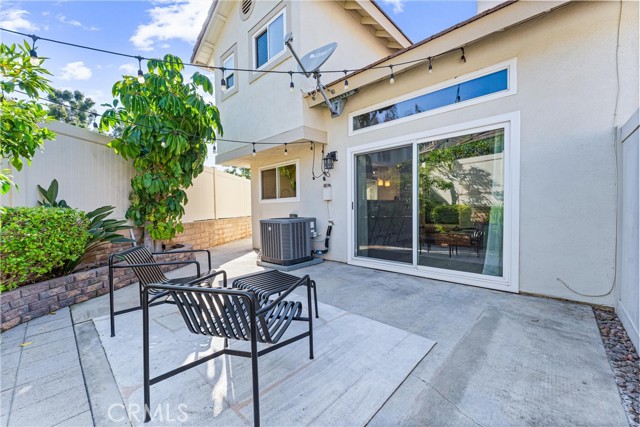 5847 E Rocking Horse Way, Orange CA: https://media.crmls.org/medias/df90853f-450f-4184-b854-9da81097121d.jpg