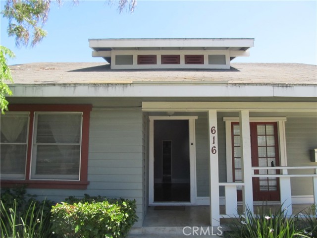 616 W Chapman Ave, Orange, CA 92868