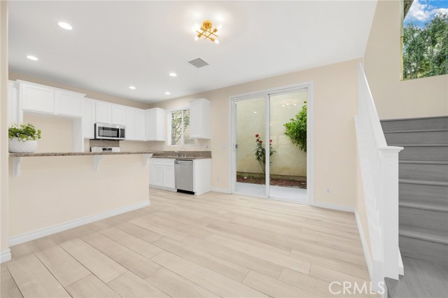 Detail Gallery Image 11 of 44 For 14568 Manchester Ave, Chino,  CA 91710 - 3 Beds | 2/1 Baths