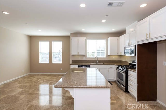 Detail Gallery Image 12 of 39 For 70 Stockton, Buena Park,  CA 90621 - 3 Beds | 2/1 Baths