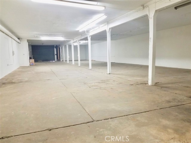 425 E 58th Street, Los Angeles, California 90011, ,Commercial Lease,For Rent,425 E 58th Street,CRAR23108717