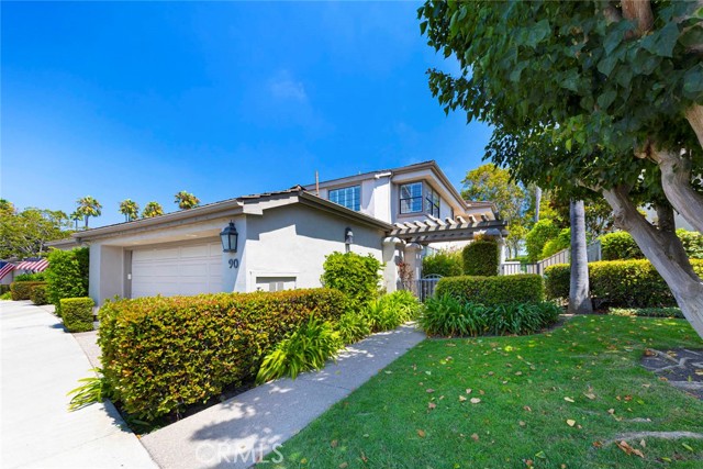 Detail Gallery Image 32 of 44 For 90 Ocean Vista, Newport Beach,  CA 92660 - 2 Beds | 2/1 Baths